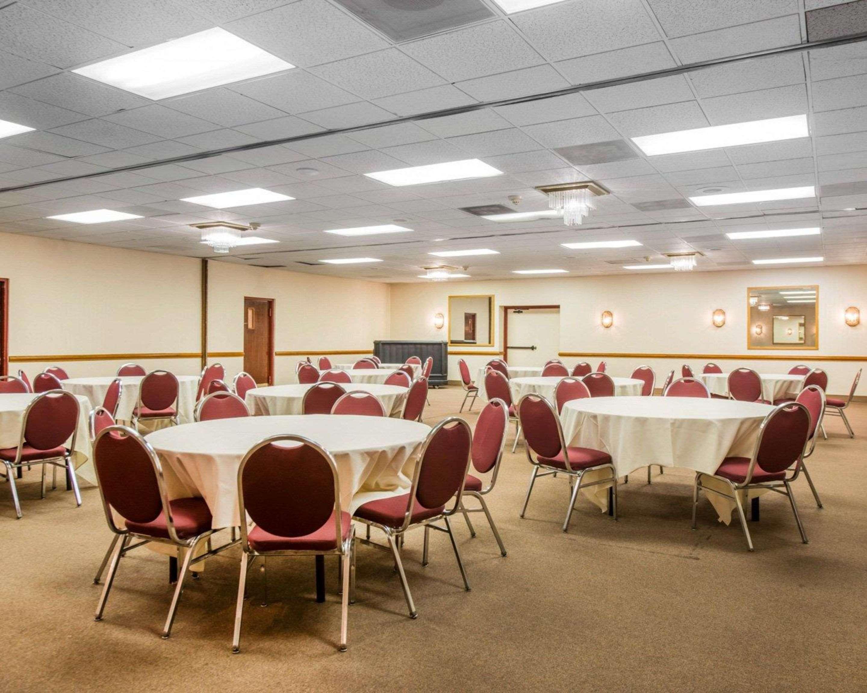 Clarion Inn And Events Center Pueblo North Exterior photo