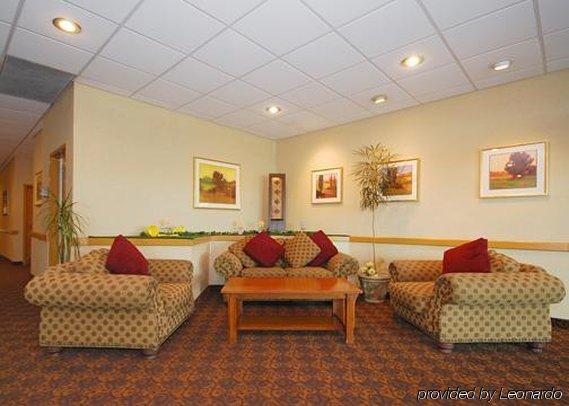 Clarion Inn And Events Center Pueblo North Interior photo